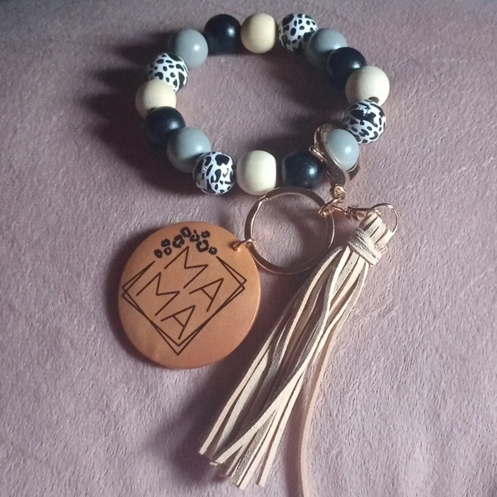 Mama beaded keychain - Picture 1 of 2